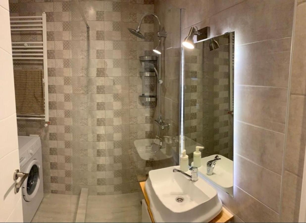 Retreat Luxury Apartment Near Presidential Palace Bukurešť Exteriér fotografie